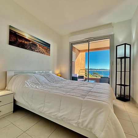 Superbe 3 Pieces Sur La Baie De Theoule Apartamento Exterior foto