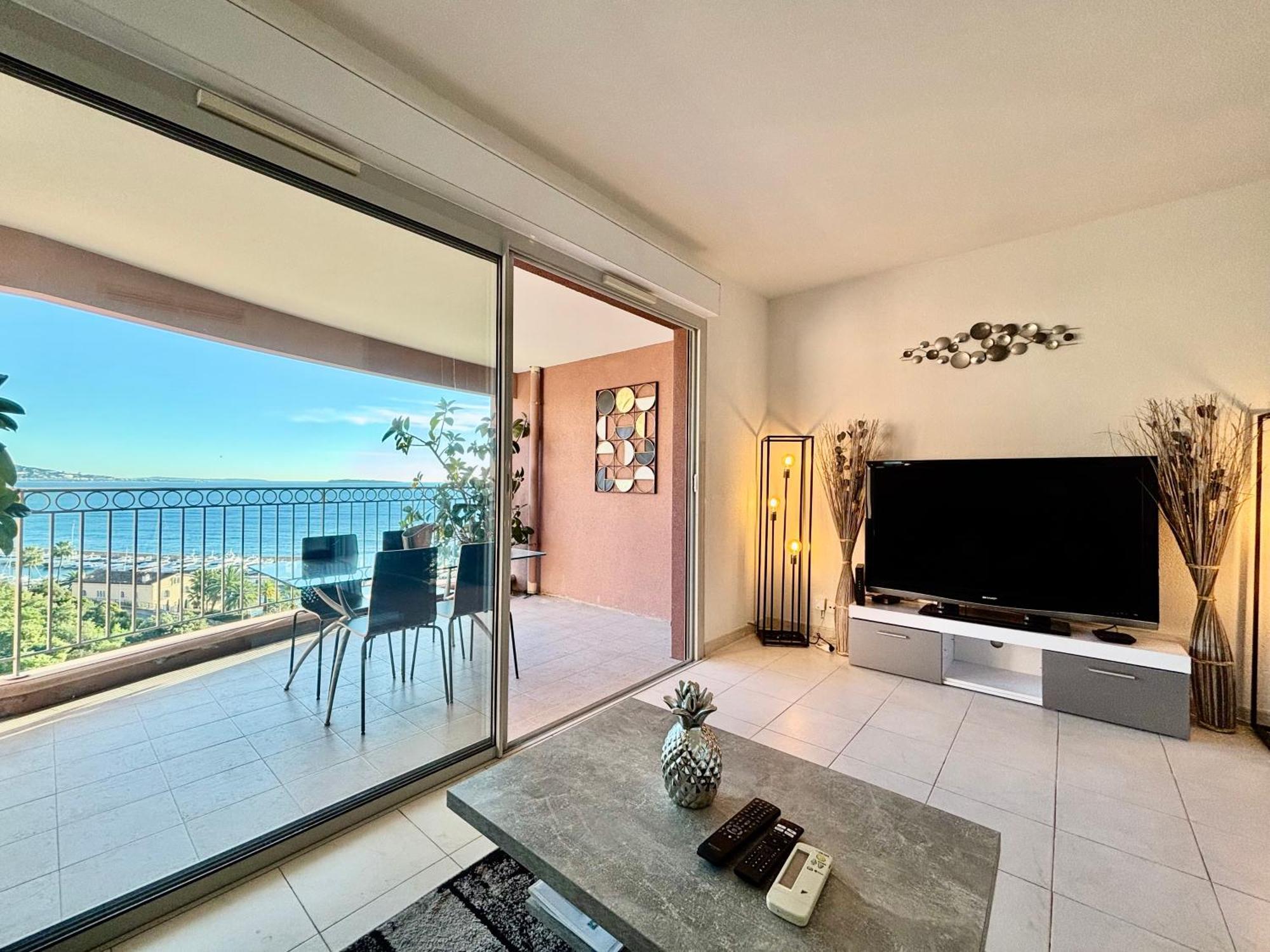 Superbe 3 Pieces Sur La Baie De Theoule Apartamento Exterior foto