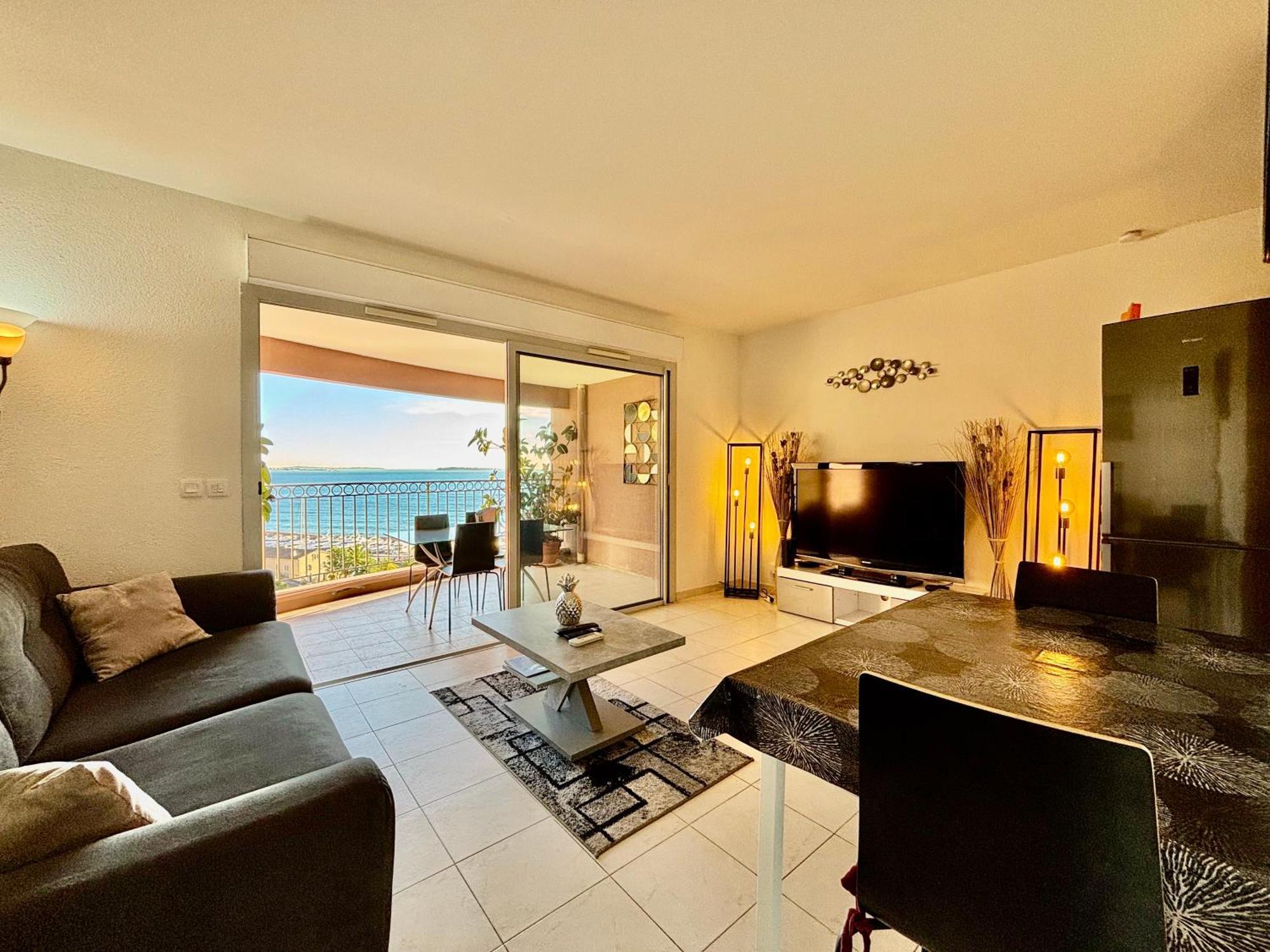 Superbe 3 Pieces Sur La Baie De Theoule Apartamento Exterior foto