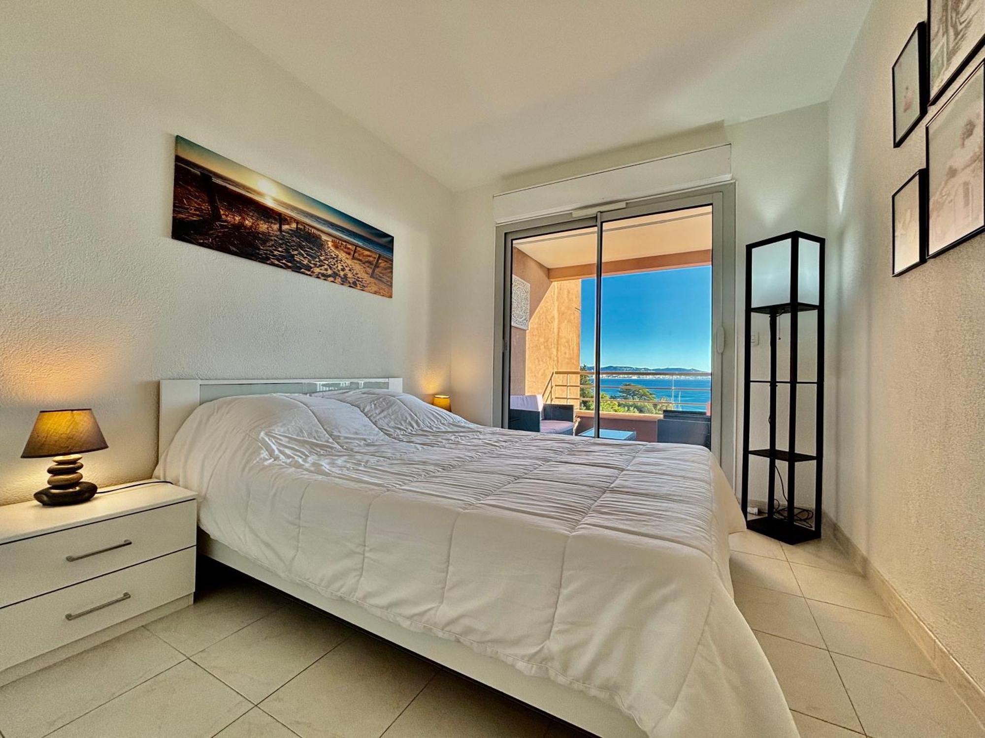 Superbe 3 Pieces Sur La Baie De Theoule Apartamento Exterior foto